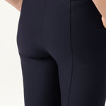 comfortable tailored cropped pant with pockets